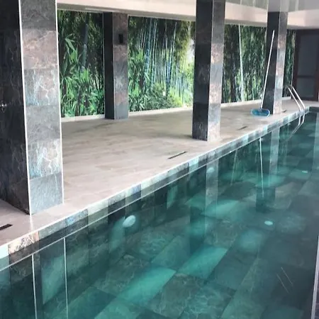 Chambers Villa *